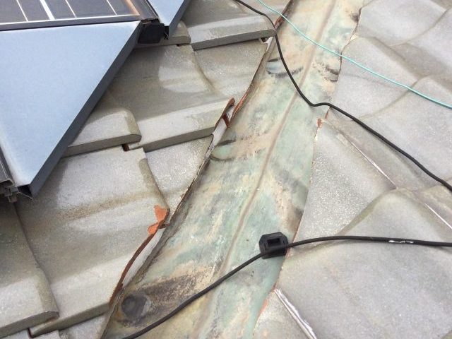 播磨町で錆びて劣化していた銅板谷板金